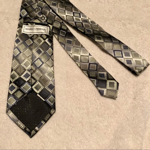 Men's Designer Mario Ferrari Neck Tie - Picture 6 of 6